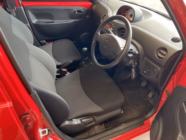 DAIHATSU ESSE