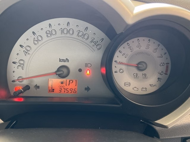 DAIHATSU MOVE LATTE