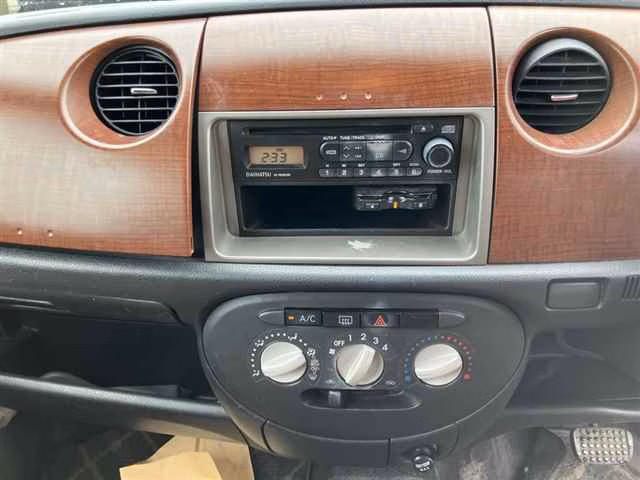 DAIHATSU MIRA GINO