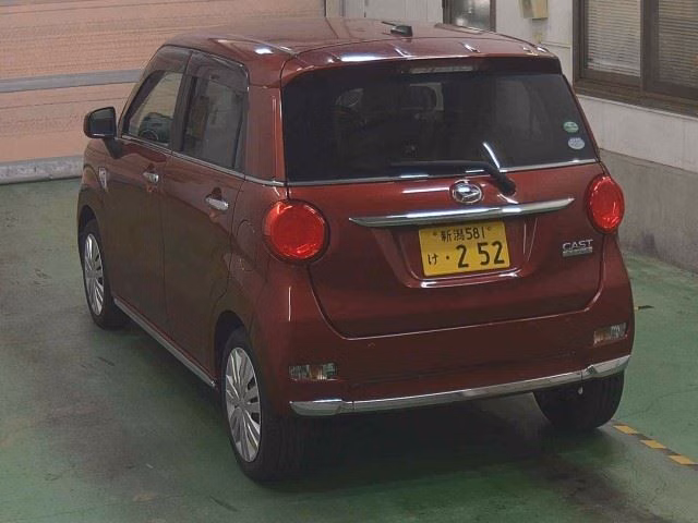 DAIHATSU CAST