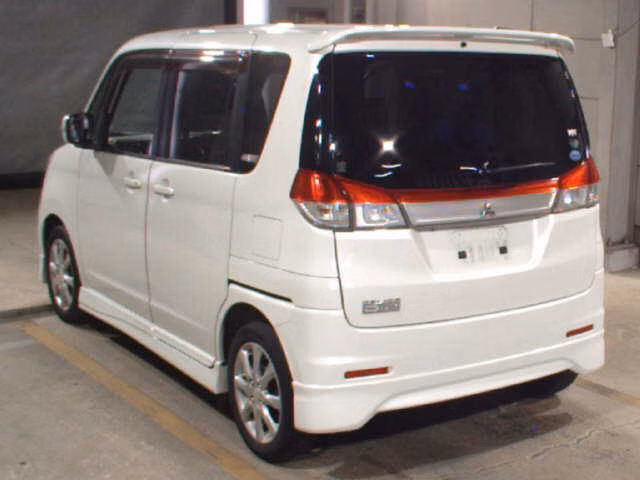 MITSUBISHI DELICA D:2