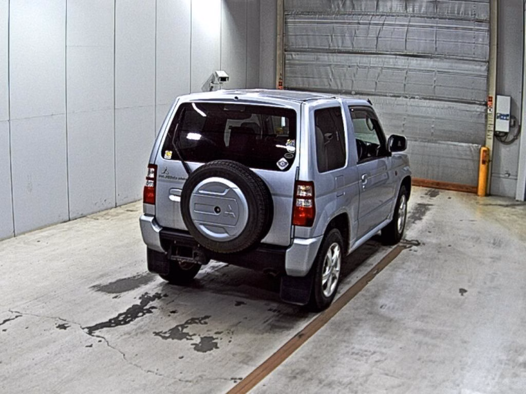 MITSUBISHI PAJERO MINI