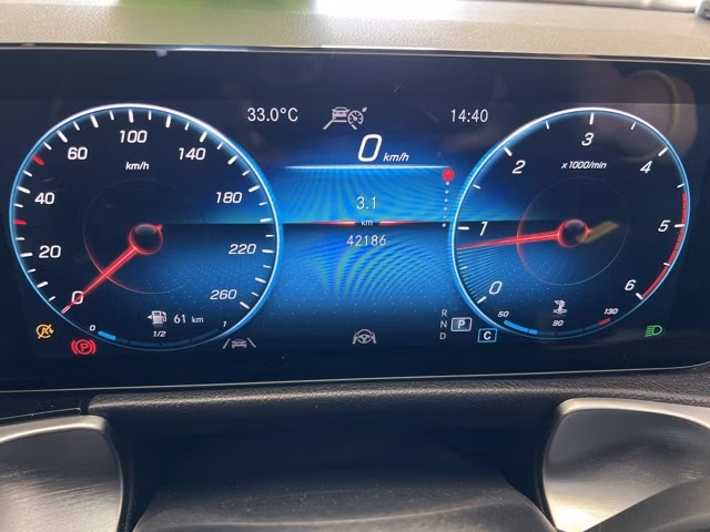 MERCEDES-BENZ GLB-CLASS