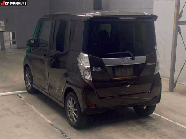 MITSUBISHI EK SPACE