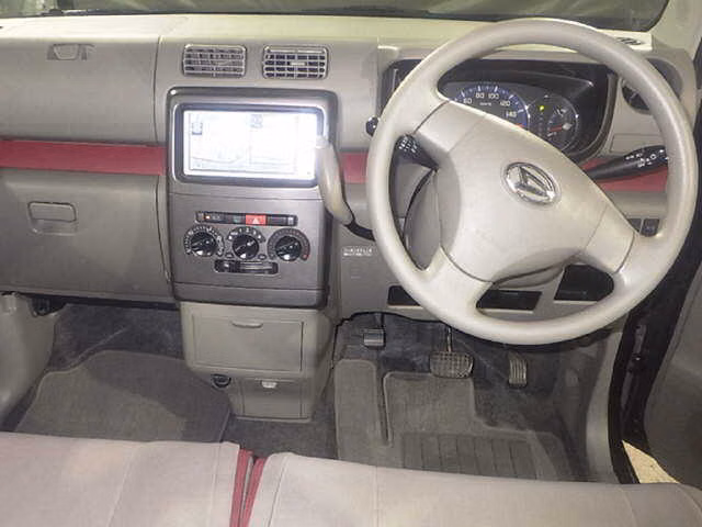 DAIHATSU MOVE CONTE