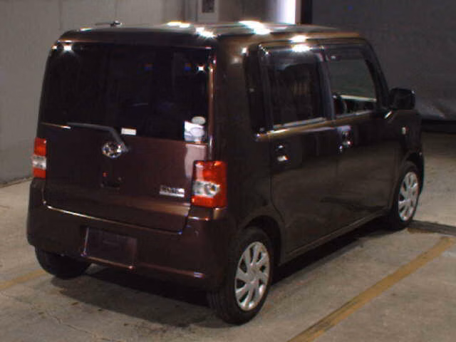 DAIHATSU MOVE CONTE
