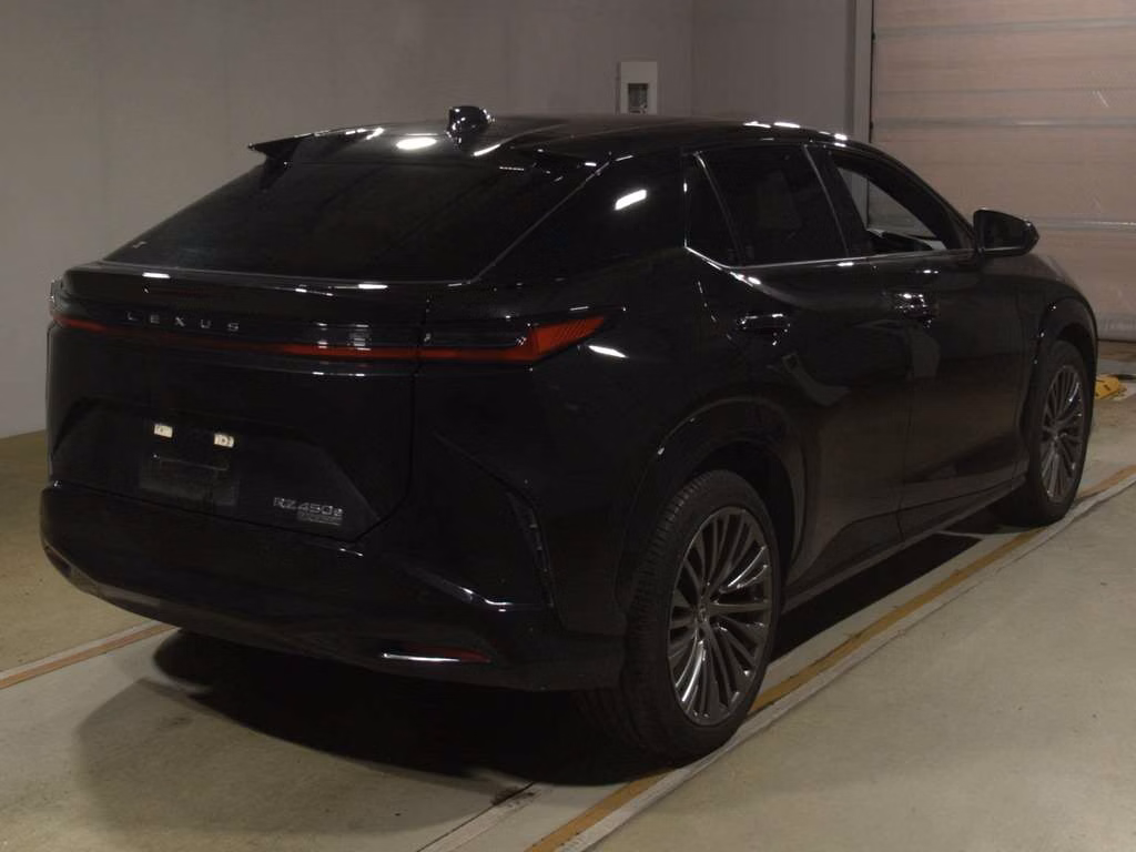 LEXUS RZ450E