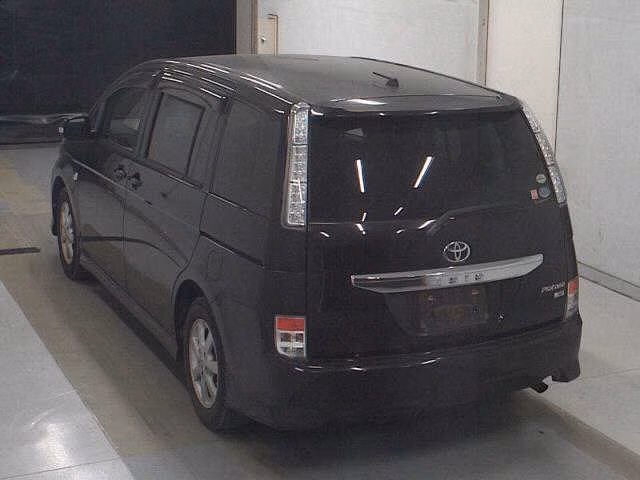 TOYOTA ISIS