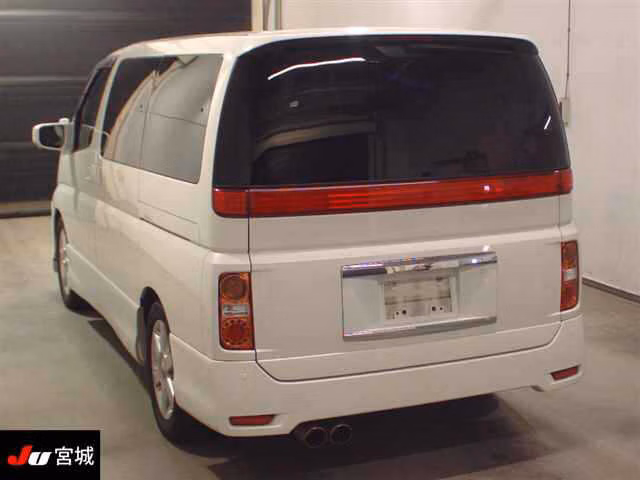 NISSAN ELGRAND