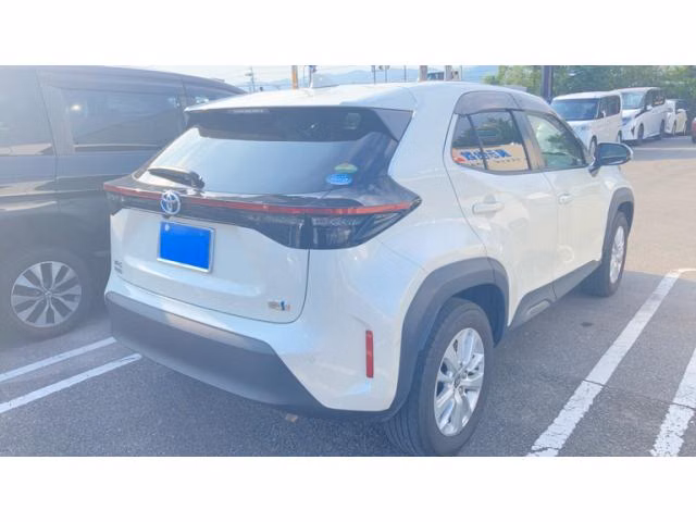 TOYOTA YARIS CROSS