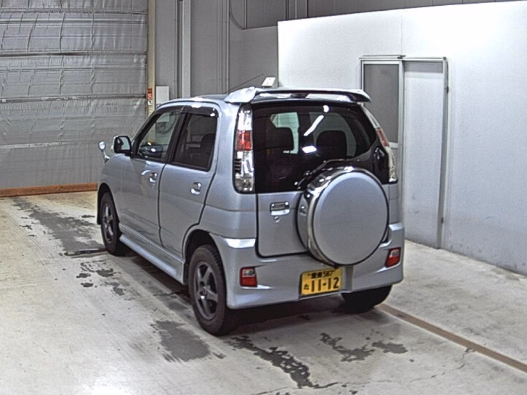 DAIHATSU TERIOS KID