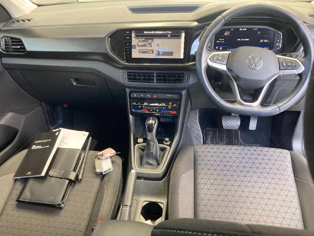 VOLKSWAGEN T-CROSS