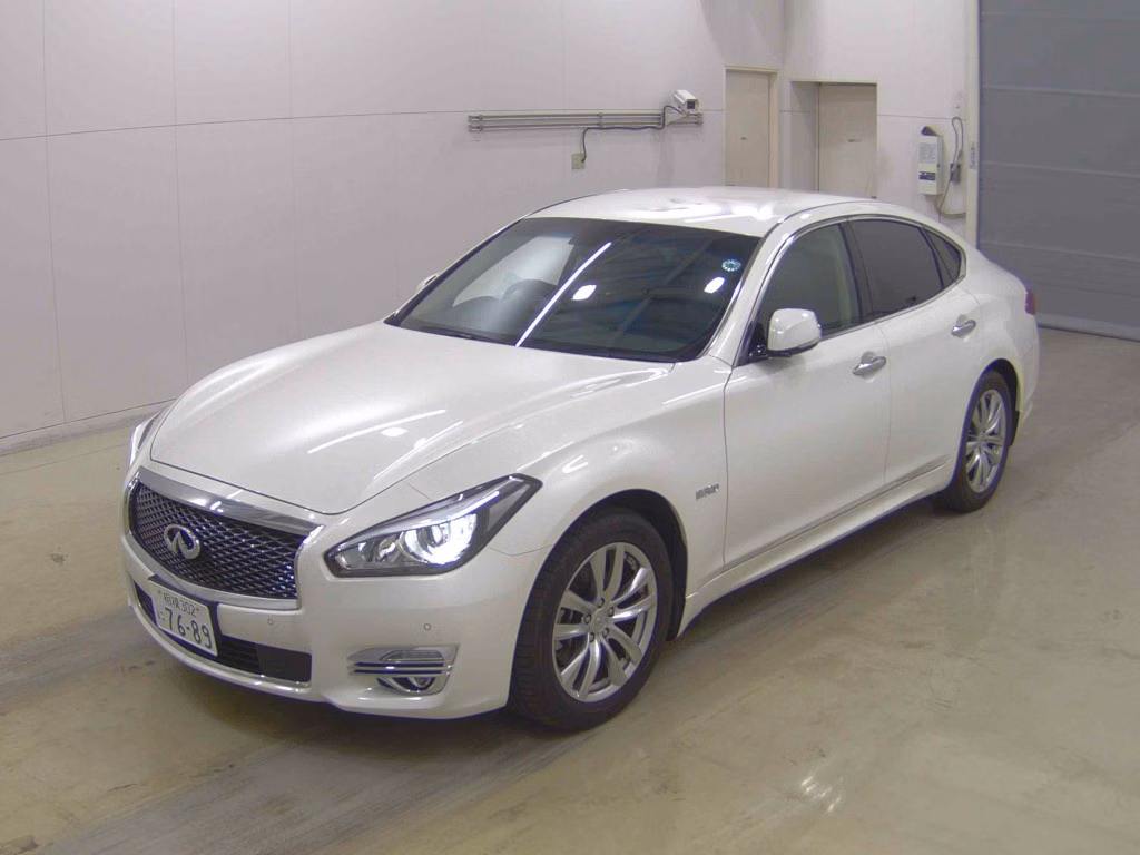 NISSAN FUGA