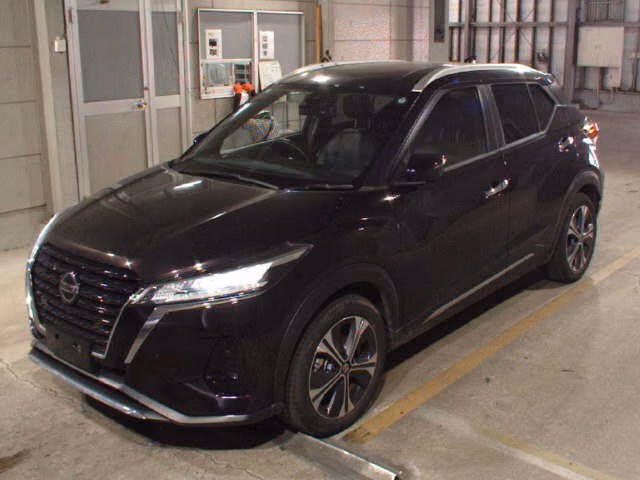 NISSAN KICKS