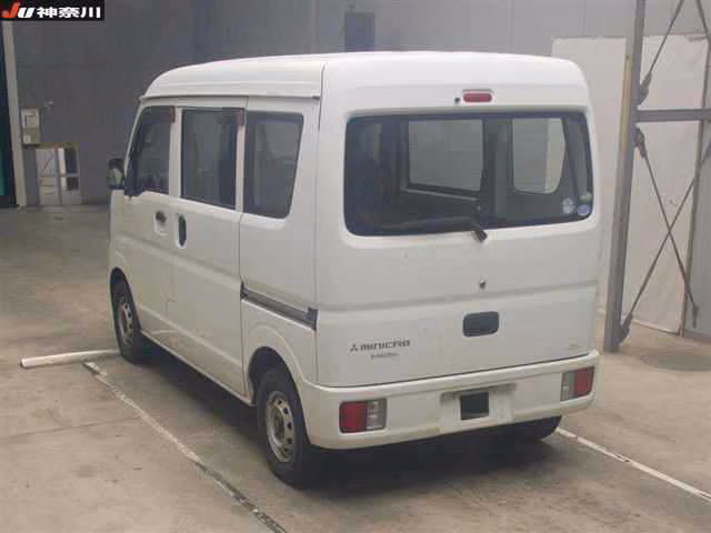 MITSUBISHI MINICAB