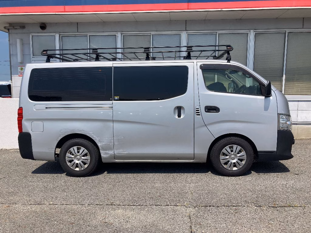NISSAN NV350 CARAVAN