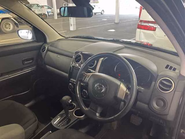 MAZDA VERISA