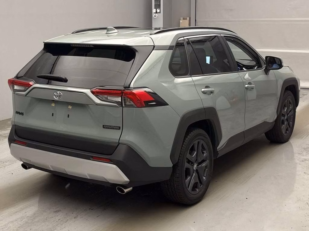 TOYOTA RAV4