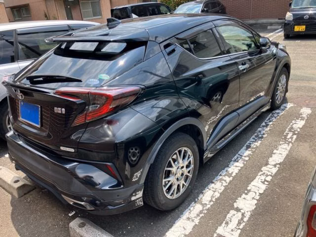 TOYOTA C-HR