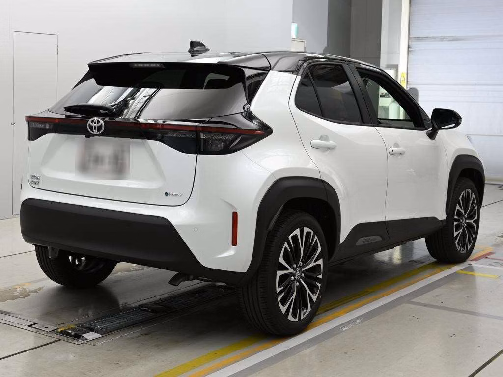TOYOTA YARIS CROSS