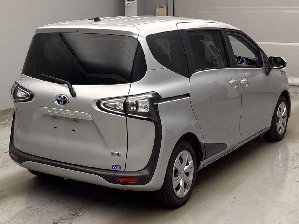 TOYOTA SIENTA