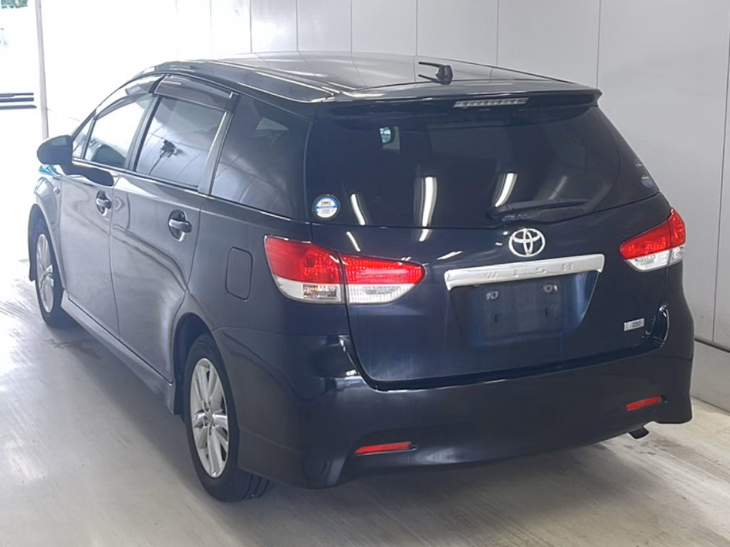 TOYOTA WISH