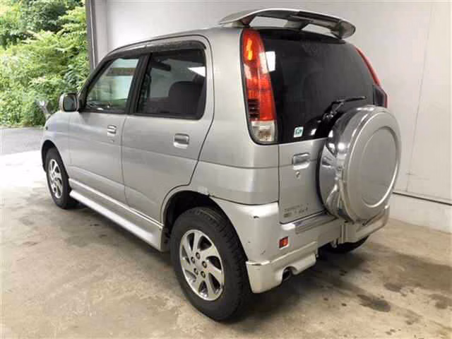 DAIHATSU TERIOS KID