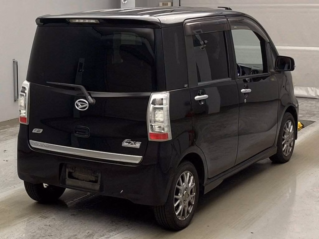 DAIHATSU TANTO EXE