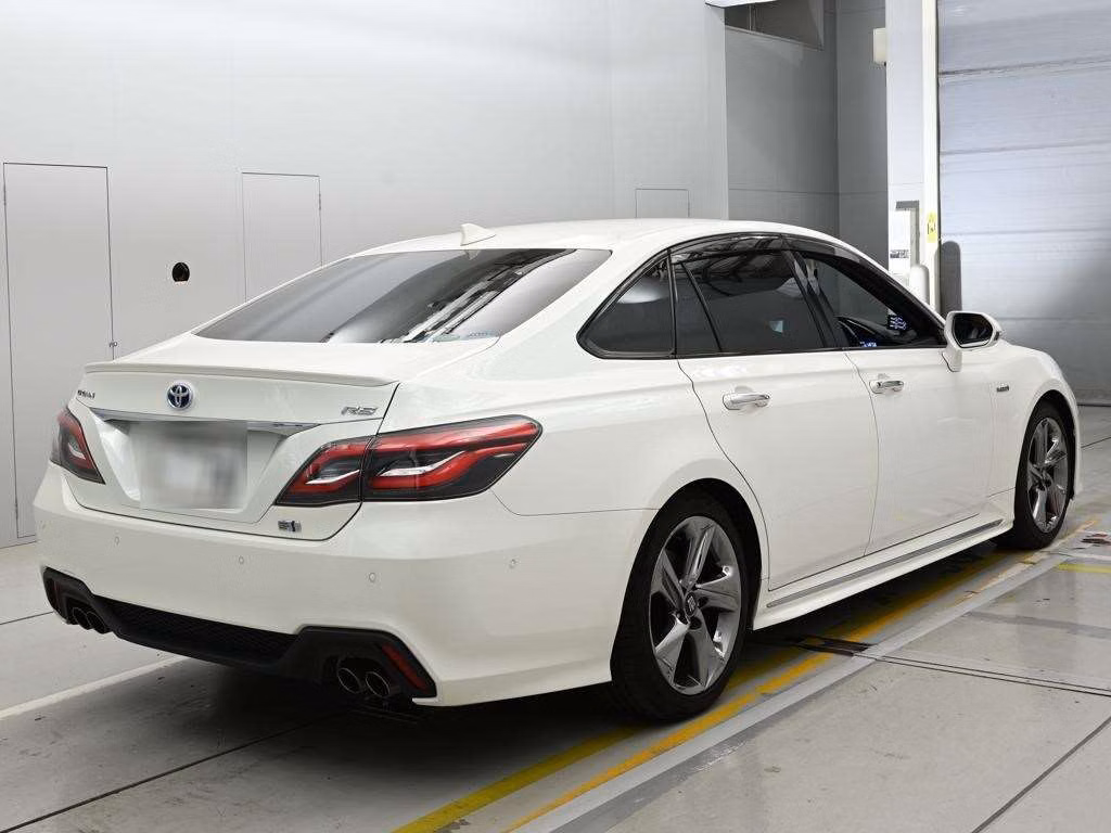 TOYOTA CROWN