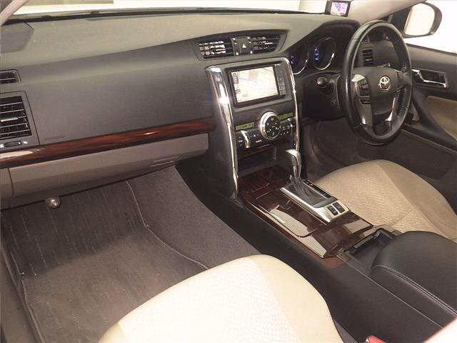 TOYOTA MARK X