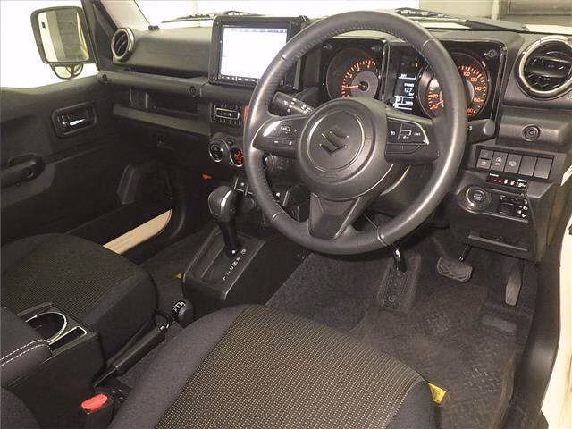 SUZUKI JIMNY SIERRA