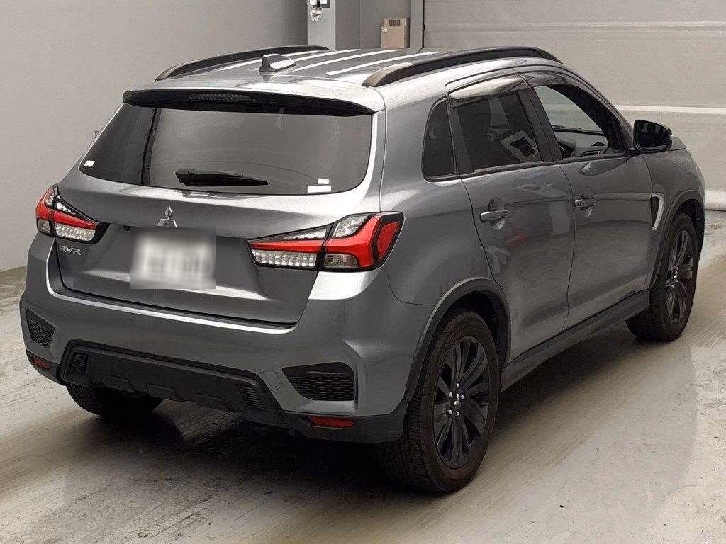 MITSUBISHI RVR