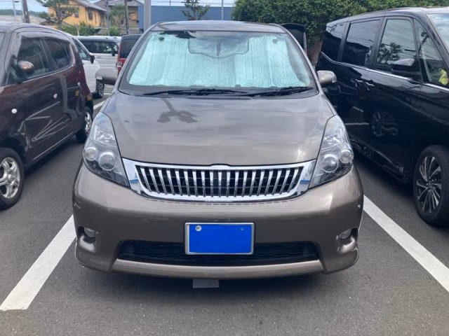 TOYOTA ISIS