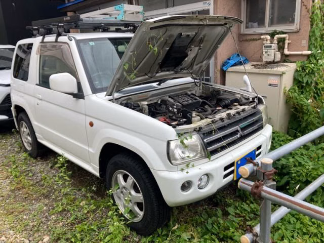 MITSUBISHI PAJERO MINI
