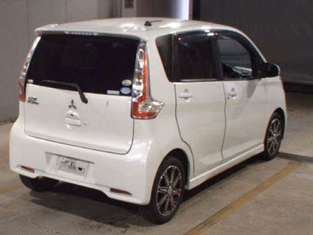 MITSUBISHI EK CUSTOM