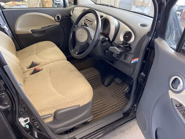 DAIHATSU MOVE LATTE