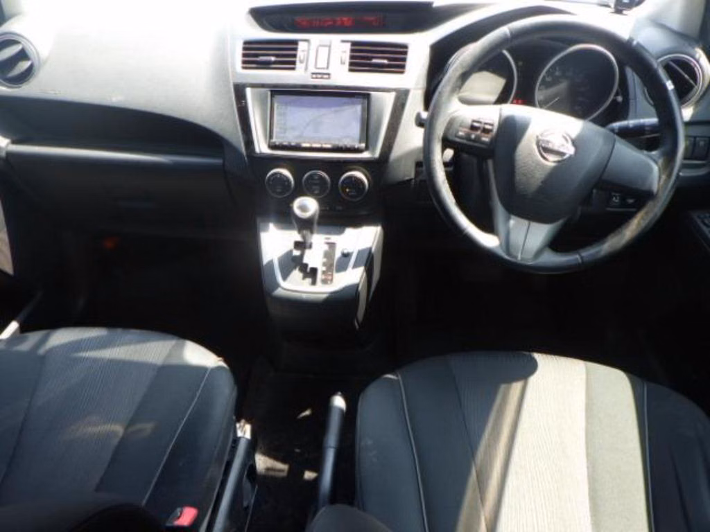 NISSAN LAFESTA