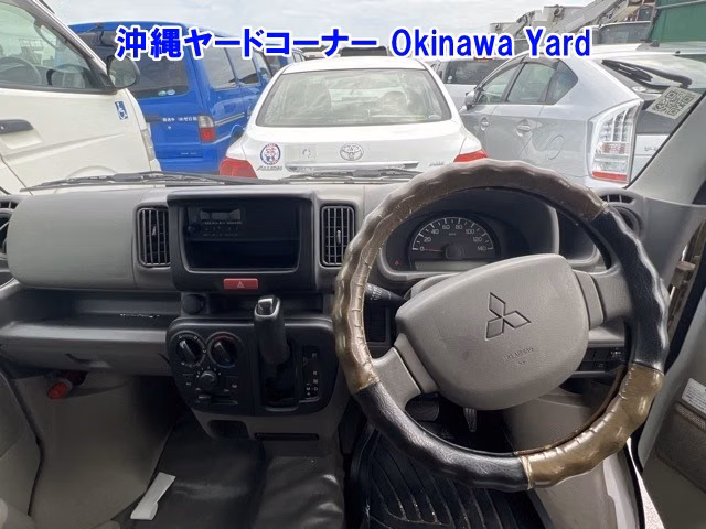 MITSUBISHI MINICAB