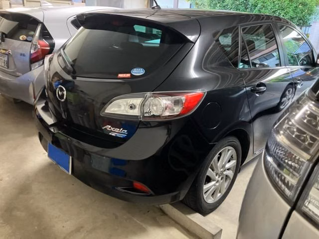 MAZDA AXELA