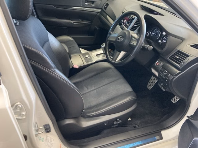 SUBARU LEGACY B4