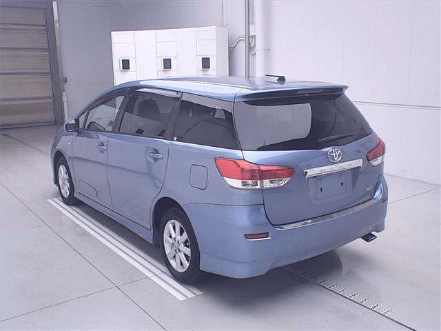 TOYOTA WISH