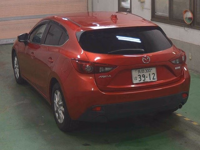 MAZDA AXELA