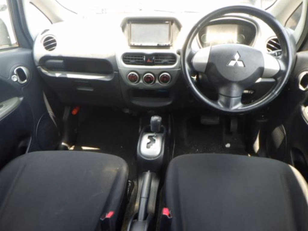 MITSUBISHI I