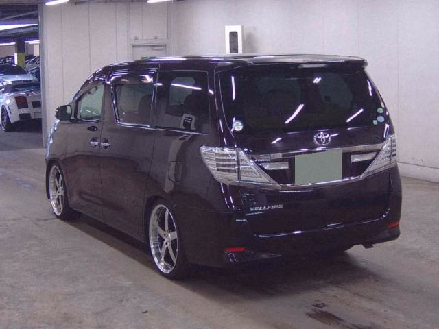 TOYOTA VELLFIRE