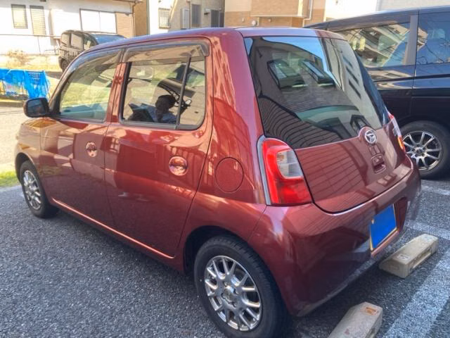 DAIHATSU ESSE