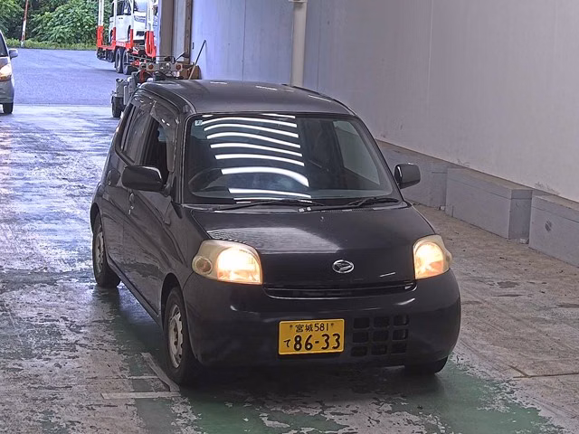 DAIHATSU ESSE