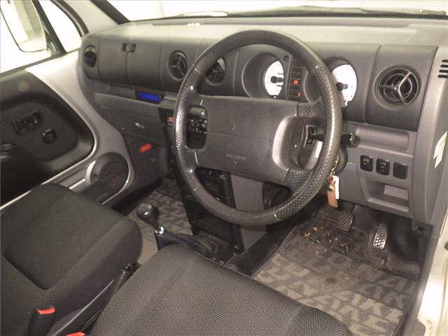 DAIHATSU NAKED