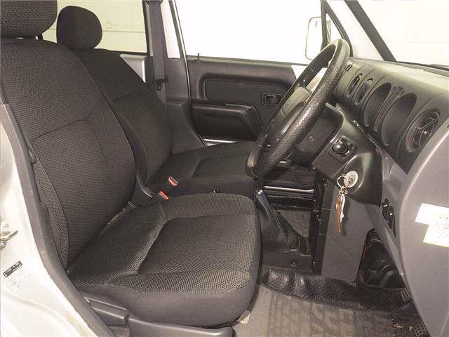 DAIHATSU NAKED