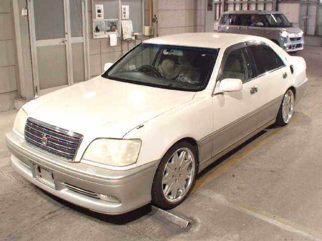 TOYOTA CROWN