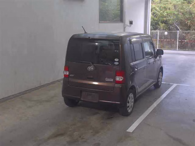 DAIHATSU MOVE CONTE